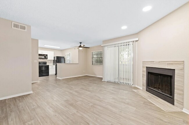 Building Photo - 3550 Timberglen Rd