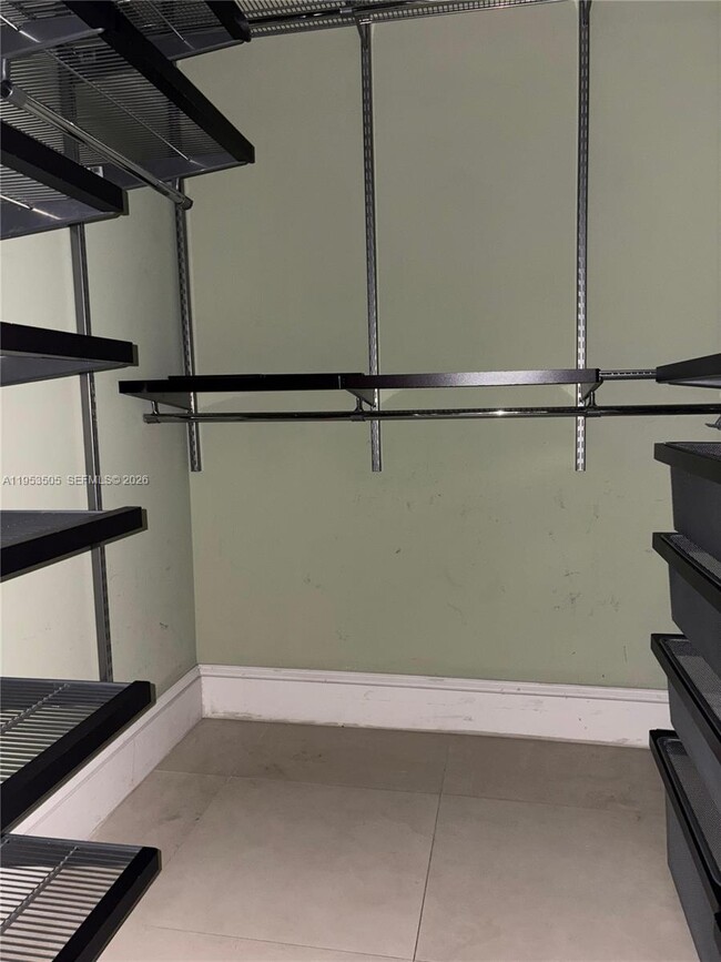 Building Photo - 2401 Collins Ave