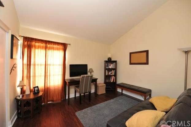 Building Photo - 3 Lakepines-