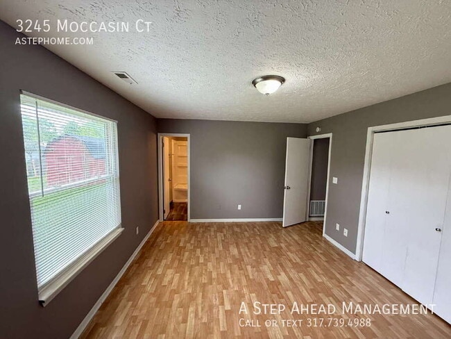 Building Photo - 3245 Moccasin Ct