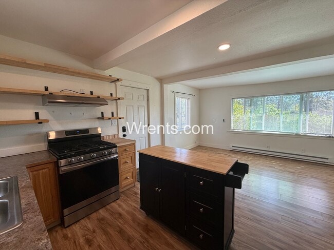 Building Photo - Lakeview Cabin Living – 1 Bed / 1 Bath Retreat on Sprague Lake!