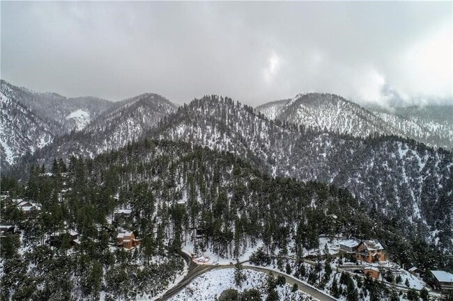 Building Photo - 1811 Zermatt Dr