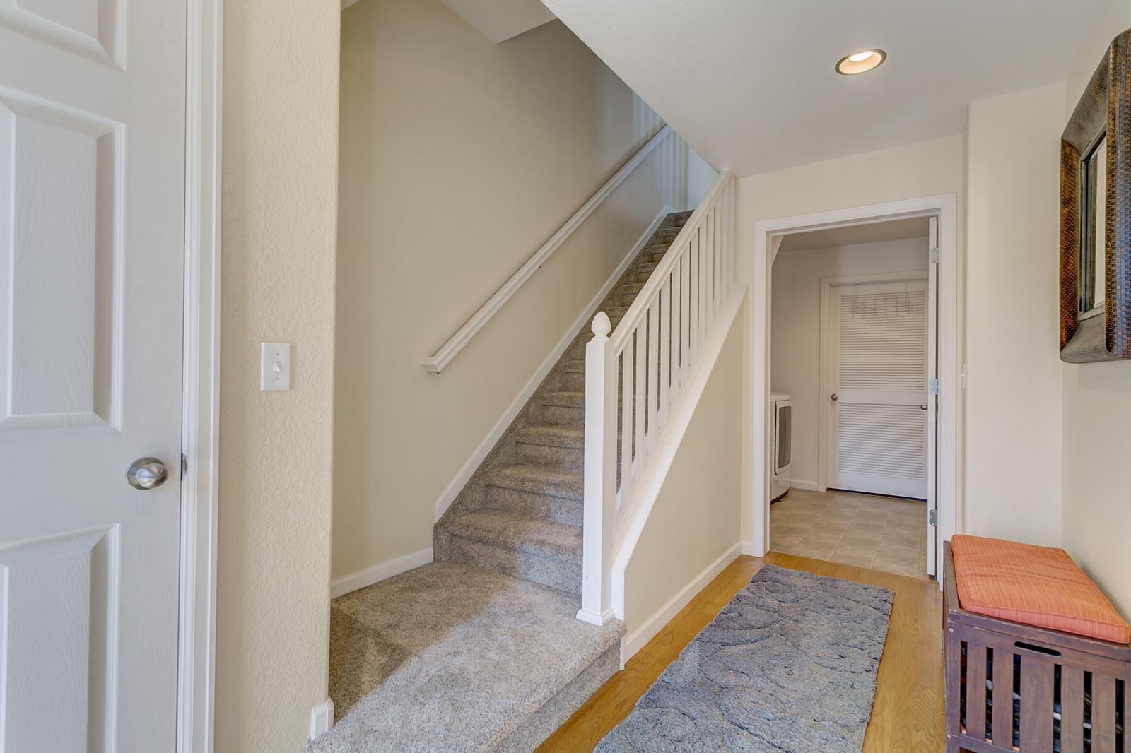 Building Photo - 1033 Burning Bush Pt