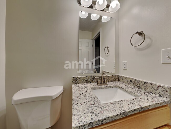 Building Photo - 16757 Yeoman Way