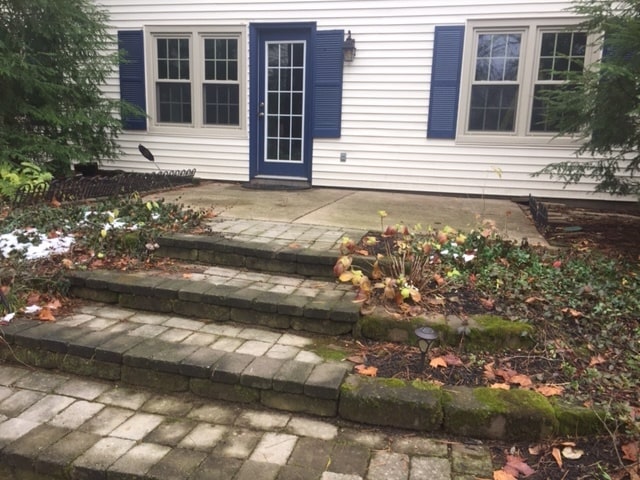 back patio - 401 Shakerdale Rd