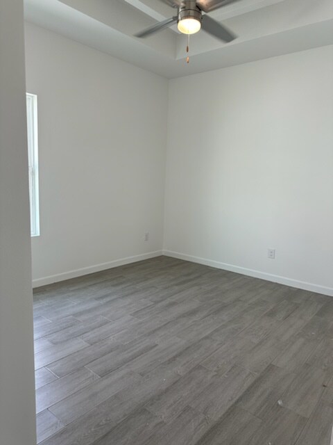 Building Photo - 116 W Campeche Ave