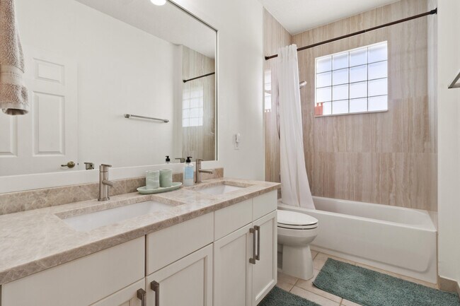 Building Photo - 4166 Wellington Shores Dr