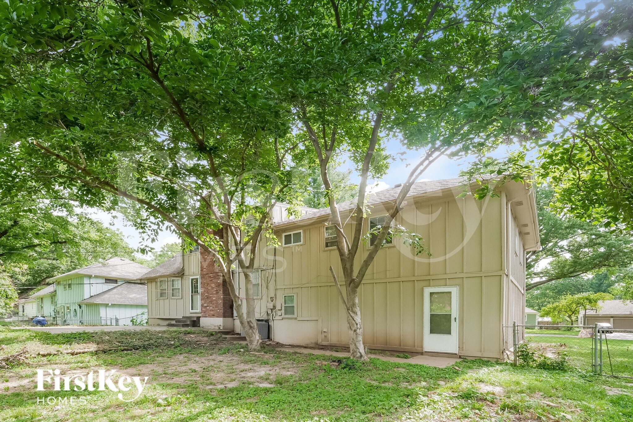 Building Photo - 10328 Horton St