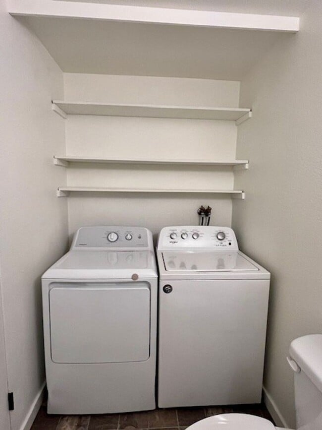 Building Photo - 1325-1327 Grant St