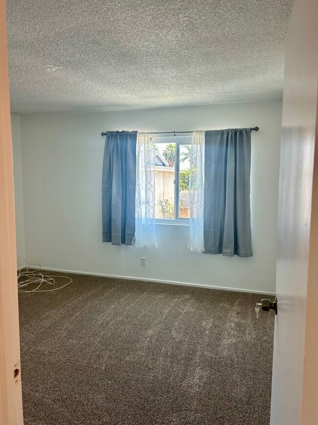 Building Photo - 11587Celi