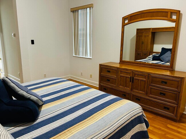 Building Photo - 10440 Cypress Lakes Preserve Dr