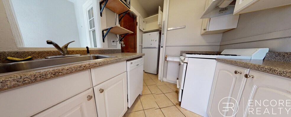 Building Photo - 11 Story St