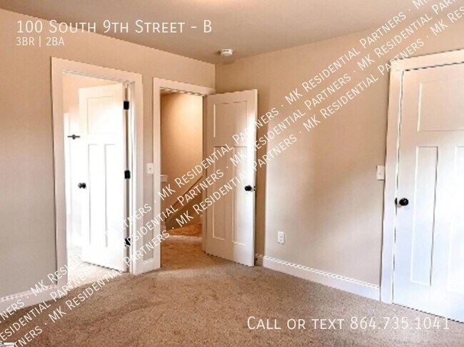 Building Photo - 100 S 9th St