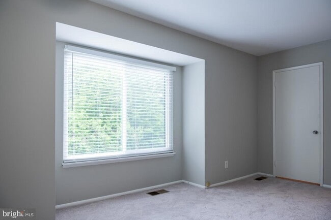 Building Photo - 1640 Westwind Way