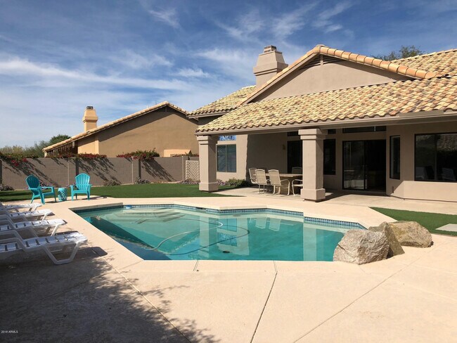 Building Photo - 9405 E Quarry Trail