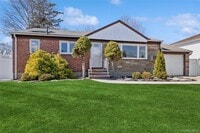 Building Photo - 31 Evelyn Ln