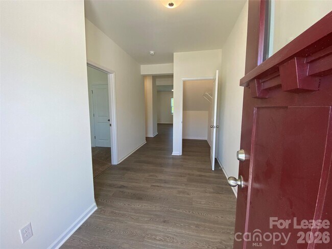 Building Photo - 1326 Harleston St