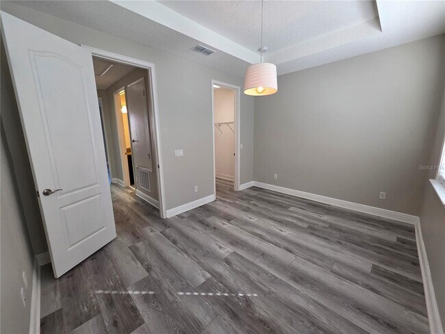 Building Photo - 14039 Helsby St