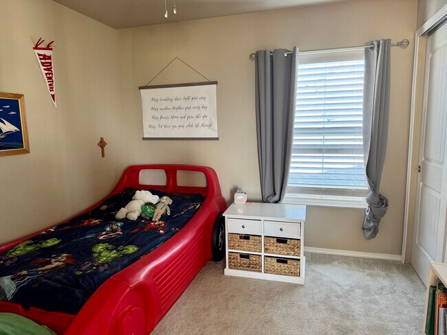 Building Photo - Wolf Ranch