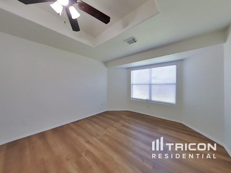 Building Photo - 4935 Winding View Ln
