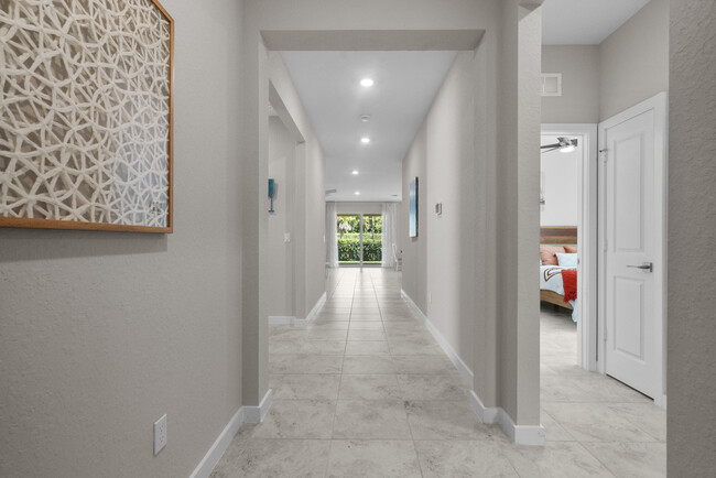 Building Photo - 4491 NW Oakleaf Ct