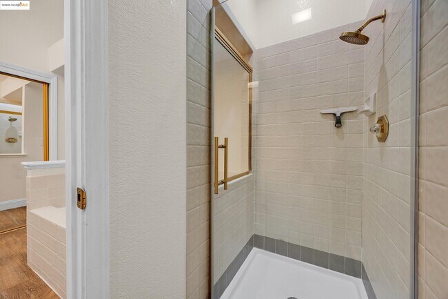 Building Photo - 2380 Wayfarer Dr