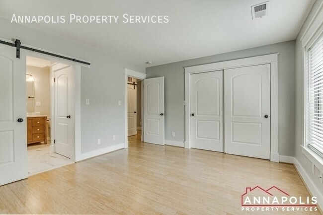 Building Photo - 11 Spa Creek Landing