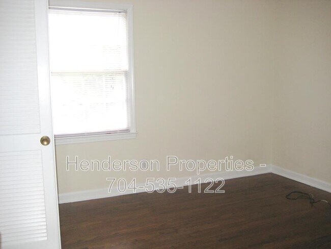Building Photo - 5843 Haddington Dr