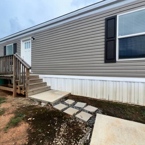 Building Photo - 202 Teasley Ln