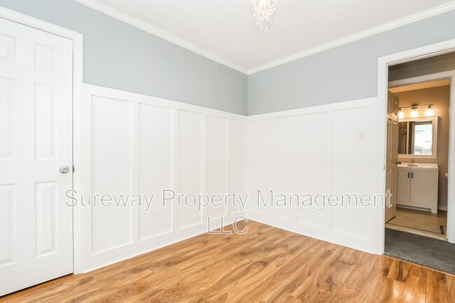 Building Photo - 32 Oakwood Pl