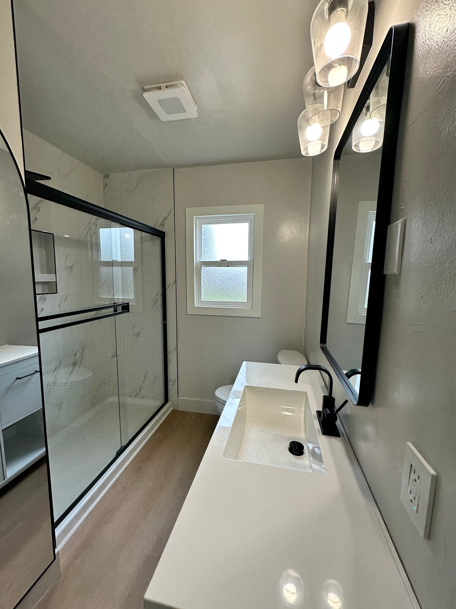 Building Photo - 534 Alicante Dr