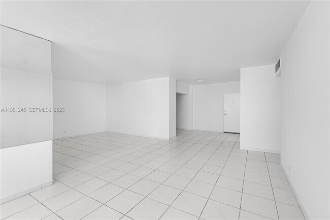 Building Photo - 7441 Wayne Ave