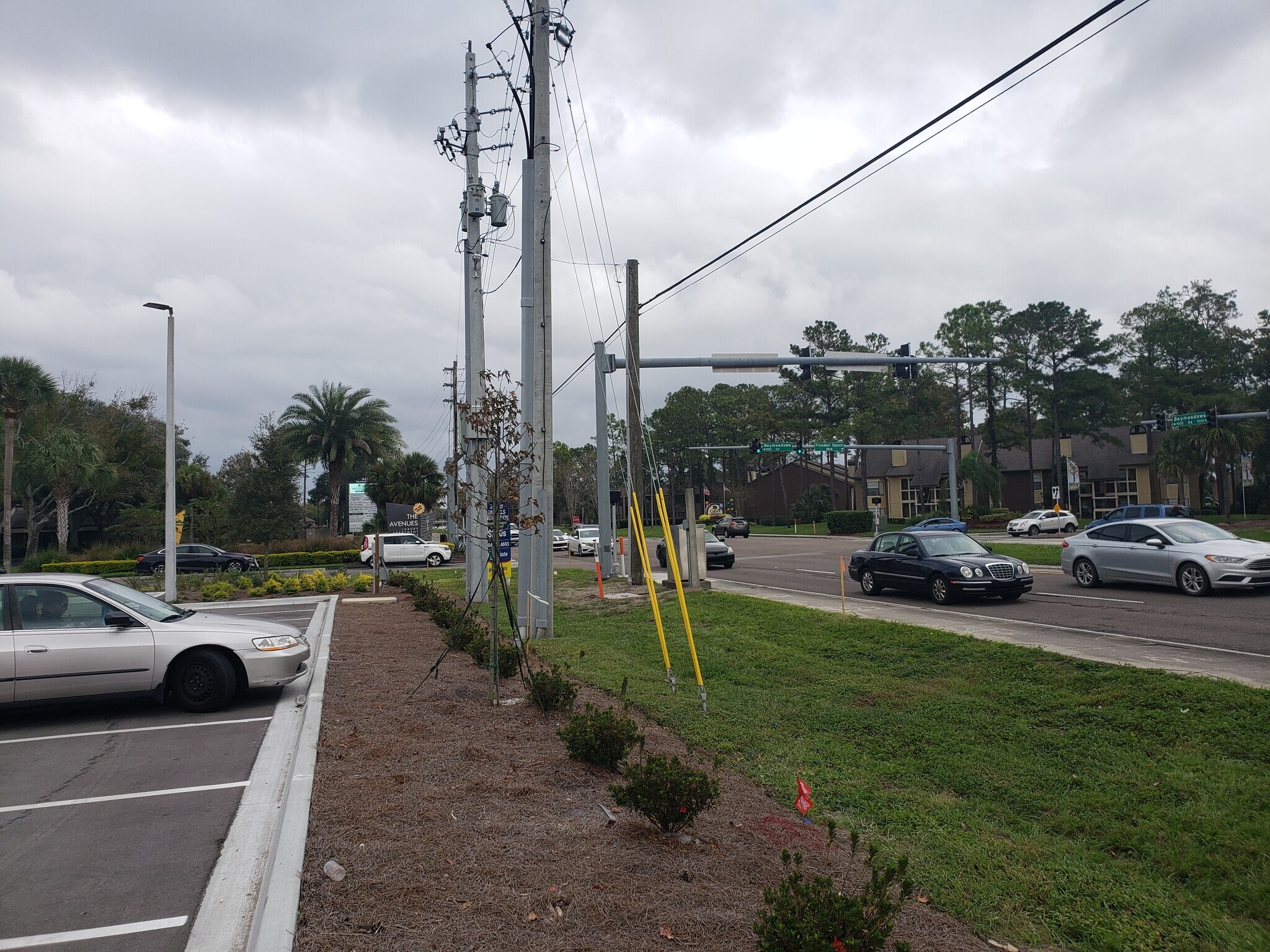 Building Photo - 7859 La Sierra Ct