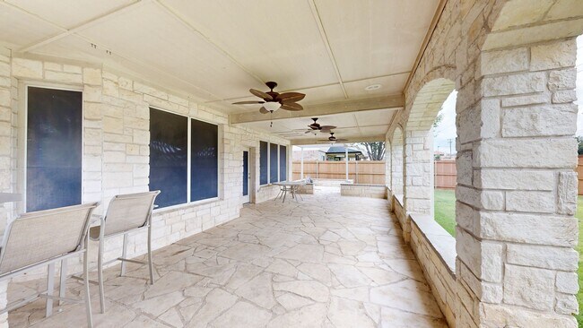 Building Photo - $2,095 FOR A GORGEOUS HOME BY FORT HOOD!