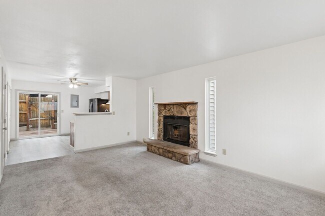 Building Photo - 3181 Vail Pass Dr