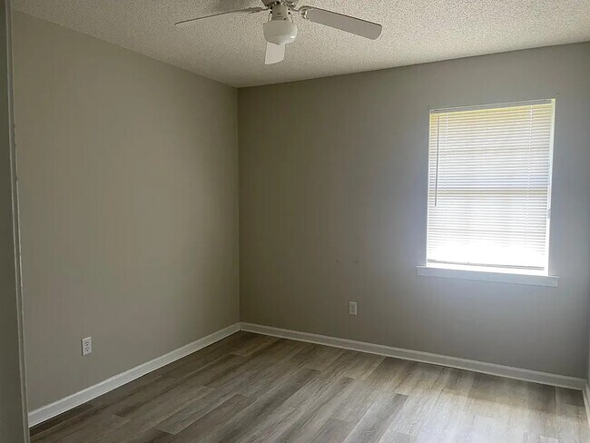 Building Photo - 1311 Loblolly Dr