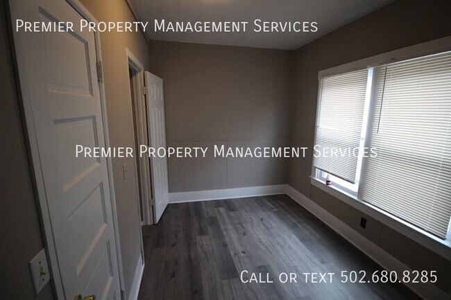 Building Photo - 113 E Garrett St