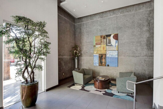 Building Photo - Newport Lofts 1813