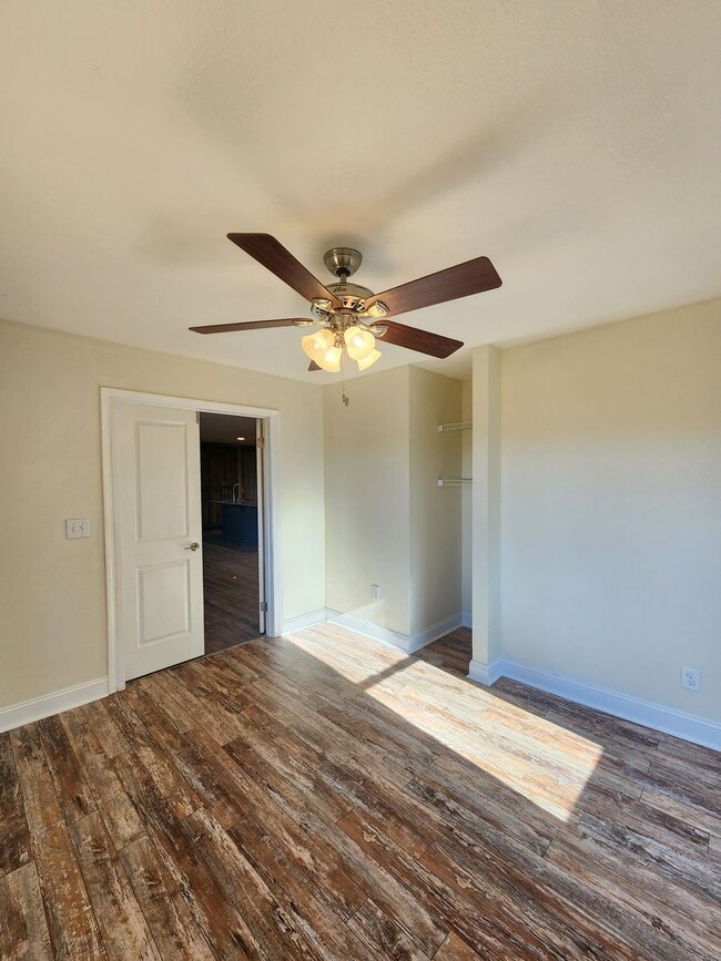 Building Photo - Well Maintained Swannanoa Rental! 2 BEDROOM/2 BATHROOM + BONUS ROOM