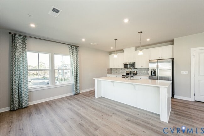 Building Photo - 6601 Citory Way