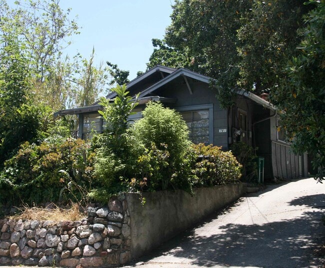 Building Photo - 781 California Blvd