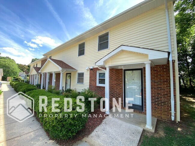 Building Photo - 727 S Broad St