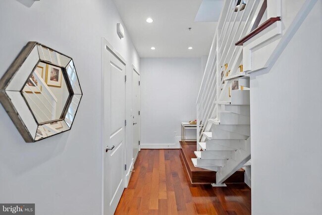 Building Photo - 1209 13th St NW