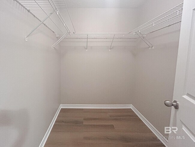 Building Photo - 11730 Madrone Ln