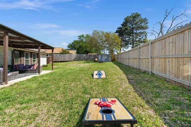 Building Photo - 10801 Harvestwood Drive