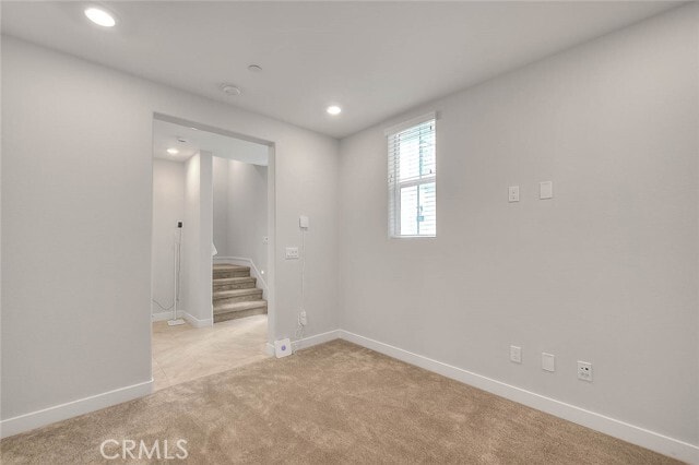 Building Photo - 6 Crown Point Dr