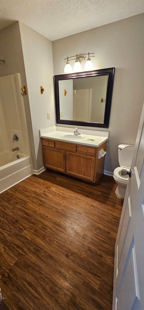 Building Photo - Stop Looking, Start Living!! Apply today