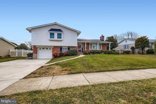 Building Photo - 119 E Padonia Rd