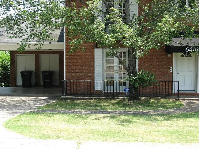 Primary Photo - 6401 Sandpiper Dr