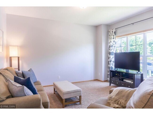 Building Photo - 2828 Faulkner Dr